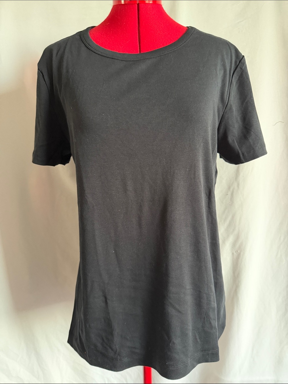 Amazon Essentials Black Short Sleeve Crewneck Tee